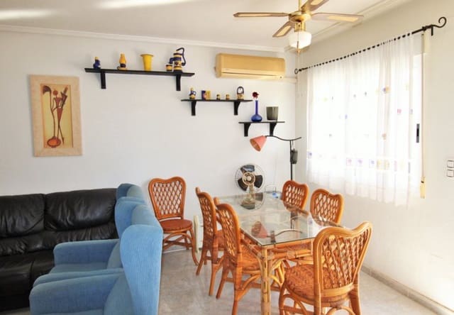 Casa de 3 habitaciones en Villamartin, Orihuela en venta con piscina - 249.990 € (Ref: 9737846)