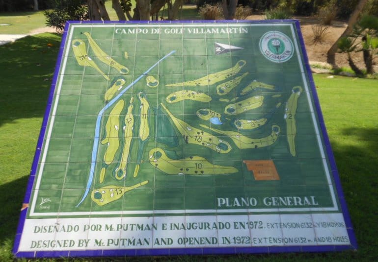 Casa de 3 habitaciones en Villamartin en venta con piscina - 249.990 € (Ref: 9737846)