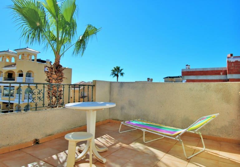 3 bedroom Townhouse for sale in Villamartin with pool - € 249,990 (Ref: 9737846)