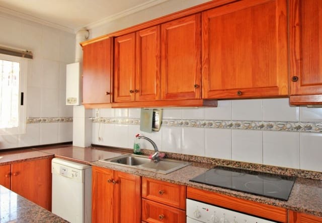 3 Zimmer Haus zu verkaufen in Villamartin, Orihuela mit Pool - 249.990 € (Ref: 9737846)