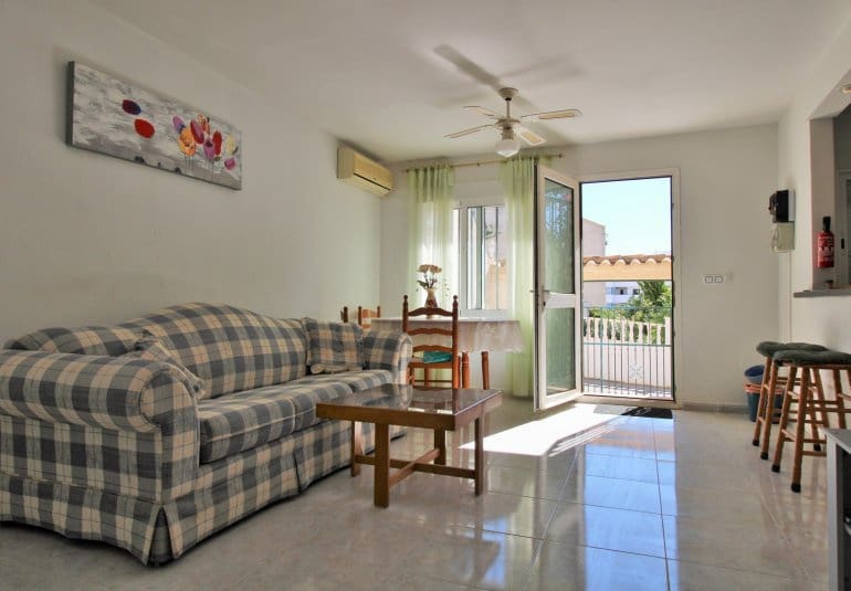 3 bedroom Townhouse for sale in Villamartin with pool - € 249,990 (Ref: 9737846)