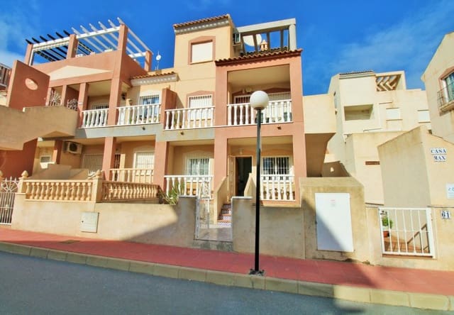 Apartamento de 2 habitaciones en Villamartin, Orihuela en venta con piscina - 144.000 € (Ref: 9737848)