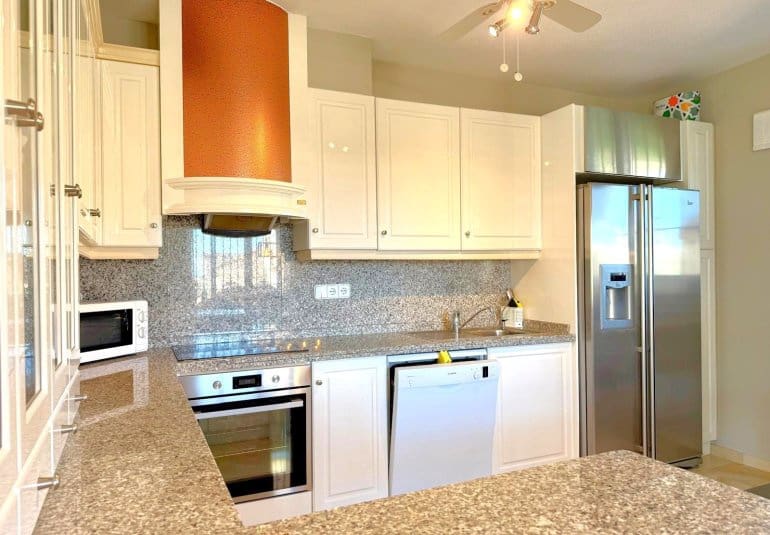 3 slaapkamer Villa te koop in Los Dolses met zwembad - € 590.000 (Ref: 9737851)