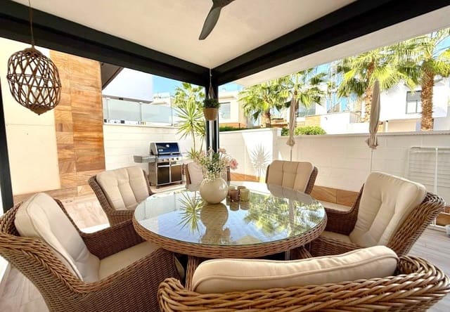 3 soverom Villa til salgs i Lomas de Cabo Roig - Los Dolses, Orihuela med svømmebasseng - € 449 900 (Ref: 9737852)