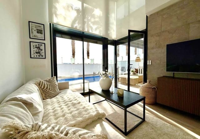 3 soverom Villa til salgs i Lomas de Cabo Roig - Los Dolses, Orihuela med svømmebasseng - € 449 900 (Ref: 9737852)