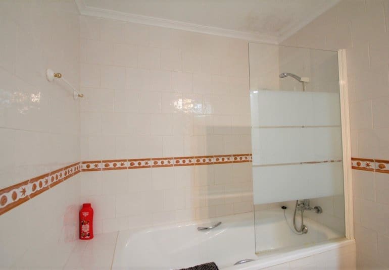 Apartamento de 2 habitaciones en Villamartin en venta con piscina - 199.000 € (Ref: 9737853)