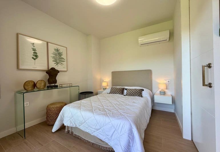 Apartamento de 2 habitaciones en Villamartin en venta con piscina - 259.000 € (Ref: 9737854)