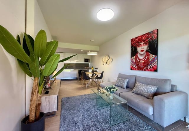 Apartamento de 2 habitaciones en Villamartin, Orihuela en venta con piscina - 259.000 € (Ref: 9737854)