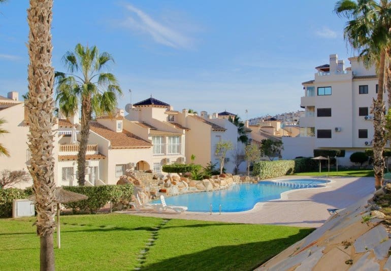 3 sypialnia Apartament na sprzedaż w Orihuela Costa z basenem - 235 000 € (Ref: 9737855)