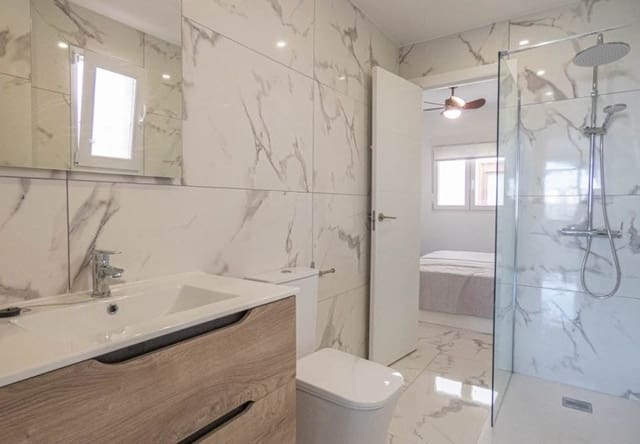 Apartamento de 1 habitación en Villamartin, Orihuela en venta - 155.000 € (Ref: 9737859)