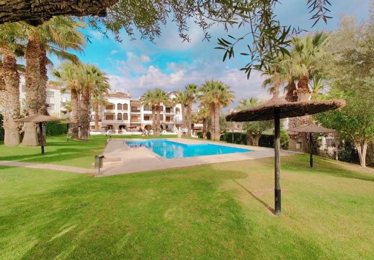 Apartamento de 1 habitación en Villamartin en venta - 155.000 € (Ref: 9737859)