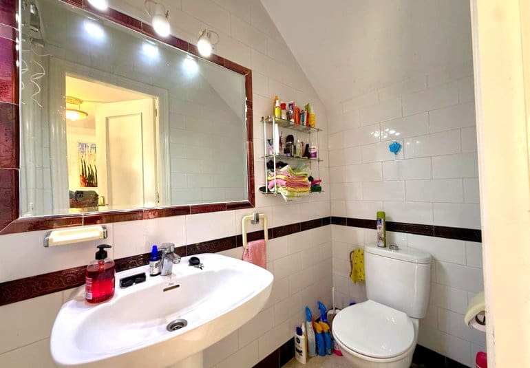 2 bedroom Townhouse for sale in Villamartin with pool - € 229,500 (Ref: 9737860)