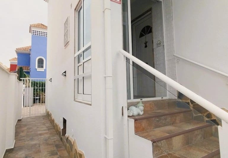 4 bedroom Villa for sale in Filipinas with pool - € 408,000 (Ref: 9745145)