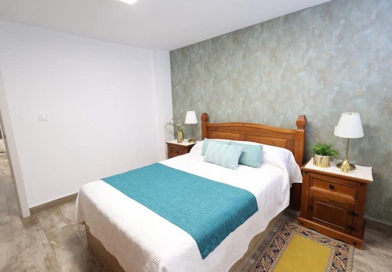 4 bedroom Villa for sale in Filipinas with pool - € 408,000 (Ref: 9745145)