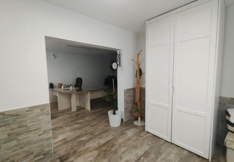 4 bedroom Villa for sale in Filipinas with pool - € 408,000 (Ref: 9745145)