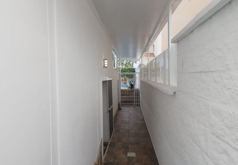 4 bedroom Villa for sale in Filipinas with pool - € 408,000 (Ref: 9745145)