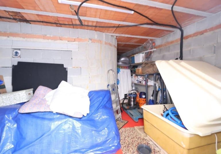 4 bedroom Villa for sale in Filipinas with pool - € 408,000 (Ref: 9745145)