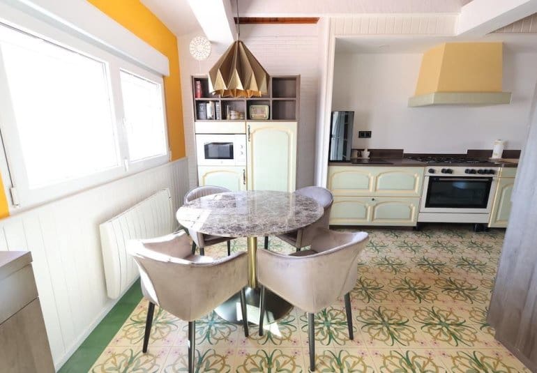 Chalet de 4 habitaciones en Villamartin en venta - 699.000 € (Ref: 9745146)