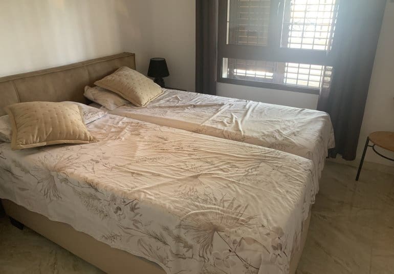 Chalet de 4 habitaciones en Villamartin en venta con piscina - 790.000 € (Ref: 9745147)