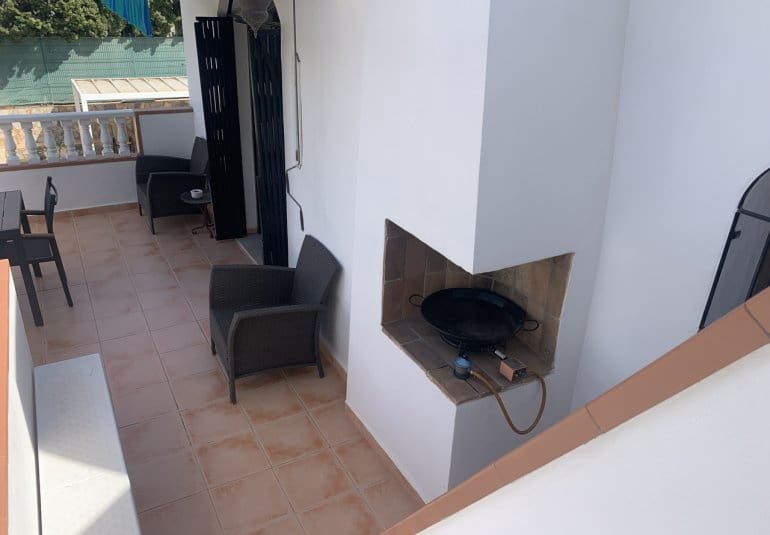 Chalet de 4 habitaciones en Villamartin en venta con piscina - 790.000 € (Ref: 9745147)