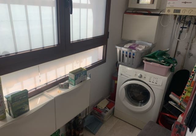 Chalet de 4 habitaciones en Villamartin, Orihuela en venta con piscina - 790.000 € (Ref: 9745147)