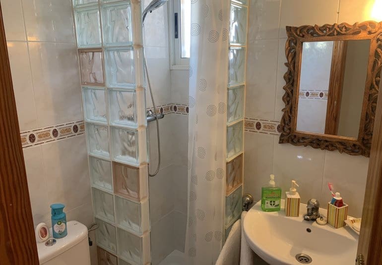 3 quarto Moradia para venda em Villamartin com piscina - 299 950 € (Ref: 9745148)