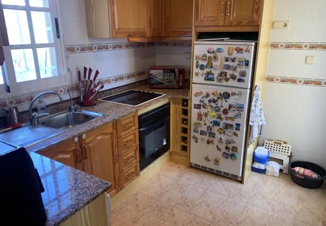 Chalet de 3 habitaciones en Villamartin, Orihuela en venta con piscina - 299.950 € (Ref: 9745148)