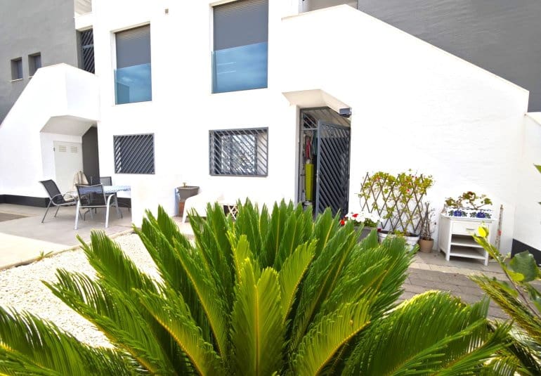 2 bedroom Apartment for sale in La Zenia with pool - € 267,500 (Ref: 9745150)