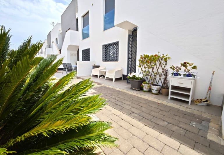 2 bedroom Apartment for sale in La Zenia with pool - € 267,500 (Ref: 9745150)