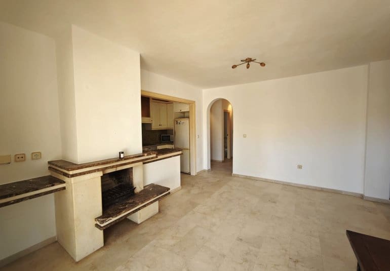 Apartamento de 3 habitaciones en Villamartin en venta con piscina - 199.000 € (Ref: 9745151)