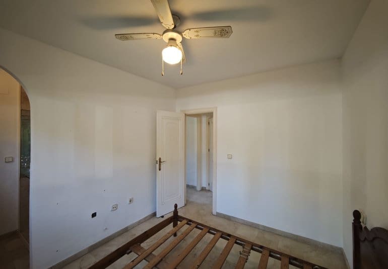 Apartamento de 3 habitaciones en Villamartin en venta con piscina - 199.000 € (Ref: 9745151)