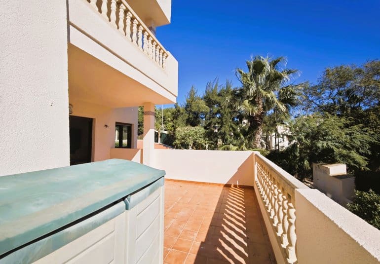 Apartamento de 3 habitaciones en Villamartin en venta con piscina - 199.000 € (Ref: 9745151)