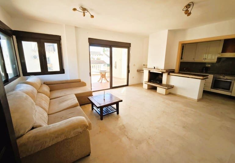 Apartamento de 3 habitaciones en Villamartin en venta con piscina - 199.000 € (Ref: 9745151)