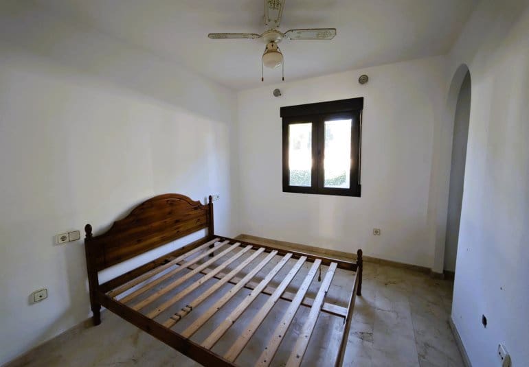 Apartamento de 3 habitaciones en Villamartin en venta con piscina - 199.000 € (Ref: 9745151)