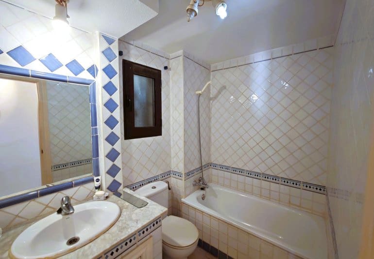 Apartamento de 3 habitaciones en Villamartin en venta con piscina - 199.000 € (Ref: 9745151)