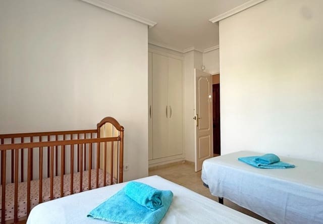 Apartamento de 2 habitaciones en Villamartin, Orihuela en venta con piscina - 199.000 € (Ref: 9745152)