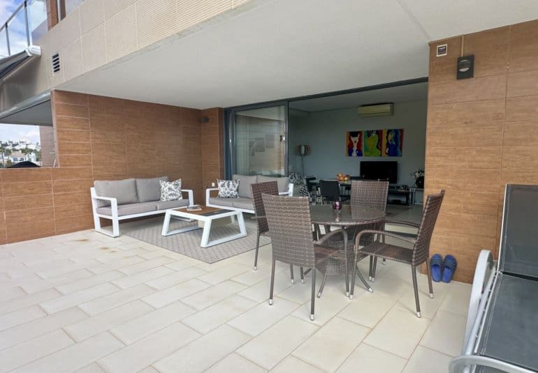 Apartamento de 2 habitaciones en Villamartin en venta con piscina - 255.000 € (Ref: 9745153)