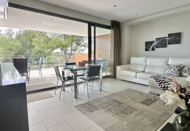 Apartamento de 2 habitaciones en Villamartin, Orihuela en venta con piscina - 255.000 € (Ref: 9745153)