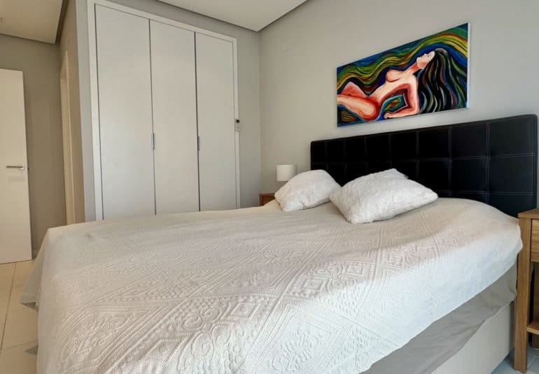 Apartamento de 2 habitaciones en Villamartin en venta con piscina - 255.000 € (Ref: 9745153)