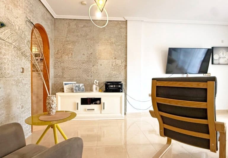 2 bedroom Apartment for sale in Orihuela Costa with pool - € 159,000 (Ref: 9745154)