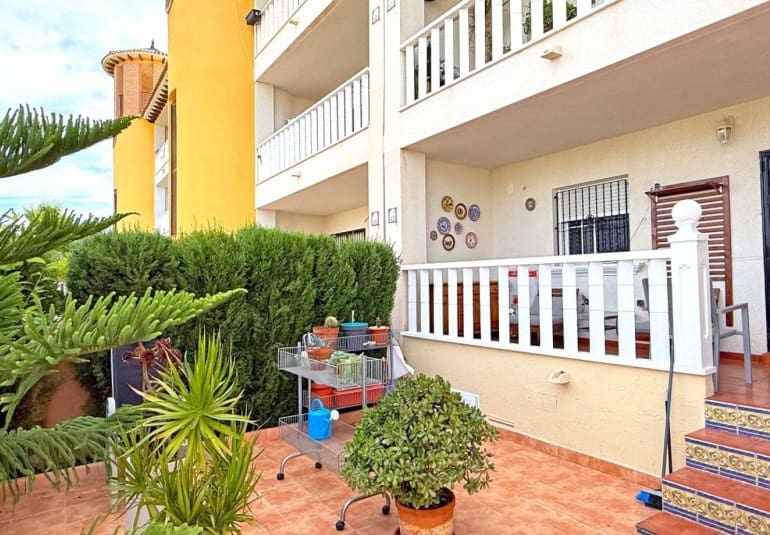 2 bedroom Apartment for sale in Orihuela Costa with pool - € 159,000 (Ref: 9745154)