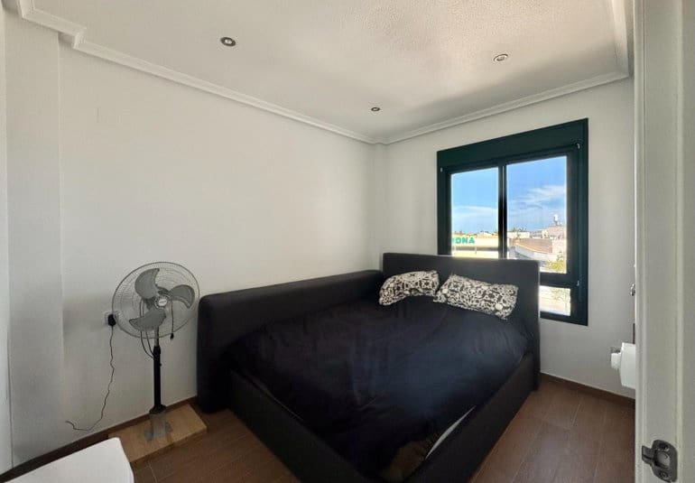 2 bedroom Apartment for sale in Orihuela Costa with pool - € 195,000 (Ref: 9745155)