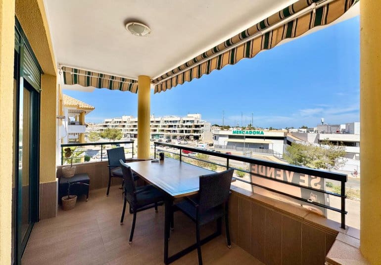 2 bedroom Apartment for sale in Orihuela Costa with pool - € 195,000 (Ref: 9745155)