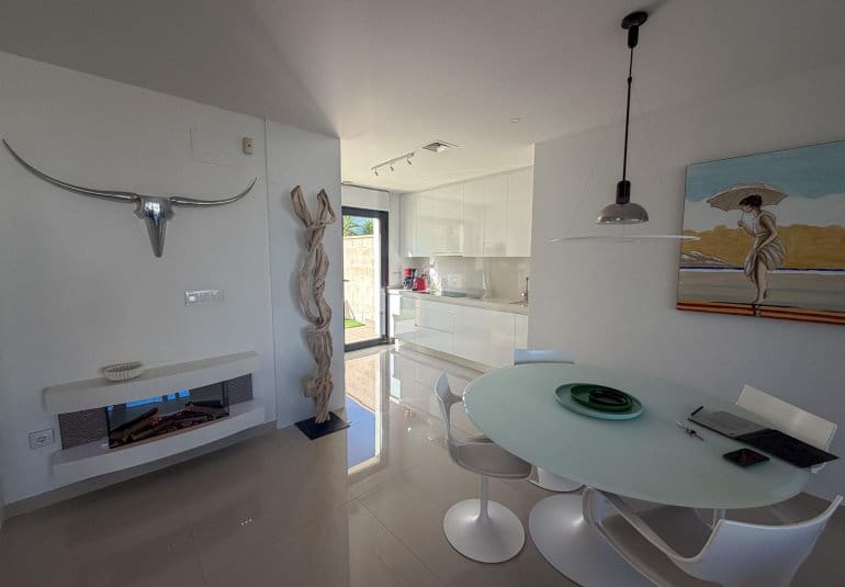 4 chambre Villa/Maison à vendre à San Miguel de Salinas avec piscine - 610 000 € (Ref: 9745156)