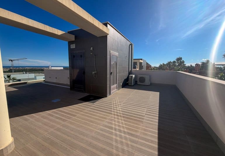 4 chambre Villa/Maison à vendre à San Miguel de Salinas avec piscine - 610 000 € (Ref: 9745156)