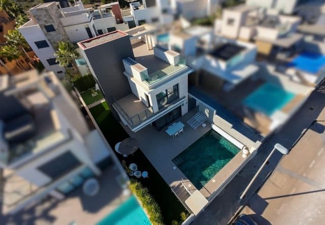 4 chambre Villa/Maison à vendre à San Miguel de Salinas avec piscine - 610 000 € (Ref: 9745156)