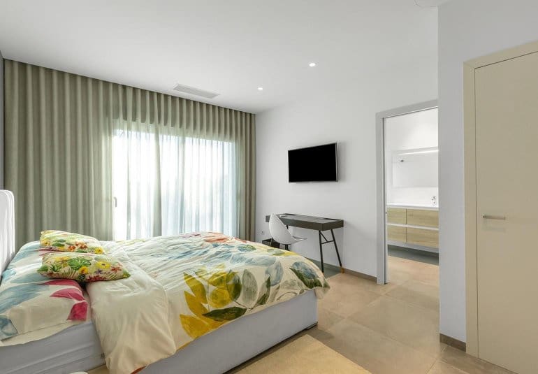 4 bedroom Villa for sale in Las Colinas Golf - € 1,700,000 (Ref: 9745157)