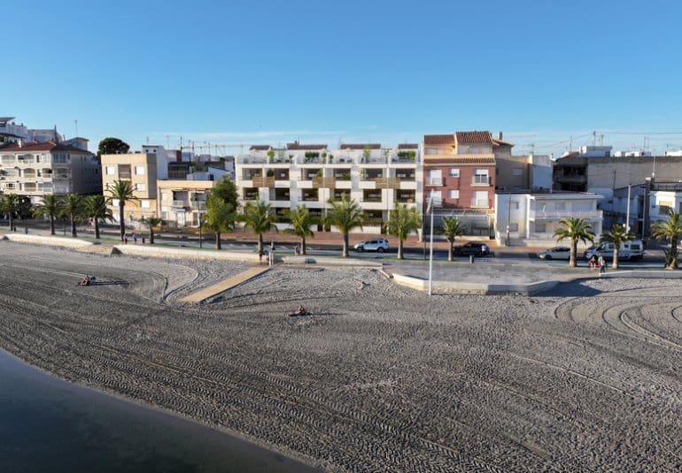 Ático de 2 habitaciones en San Pedro del Pinatar en venta con piscina - 370.000 € (Ref: 9745159)