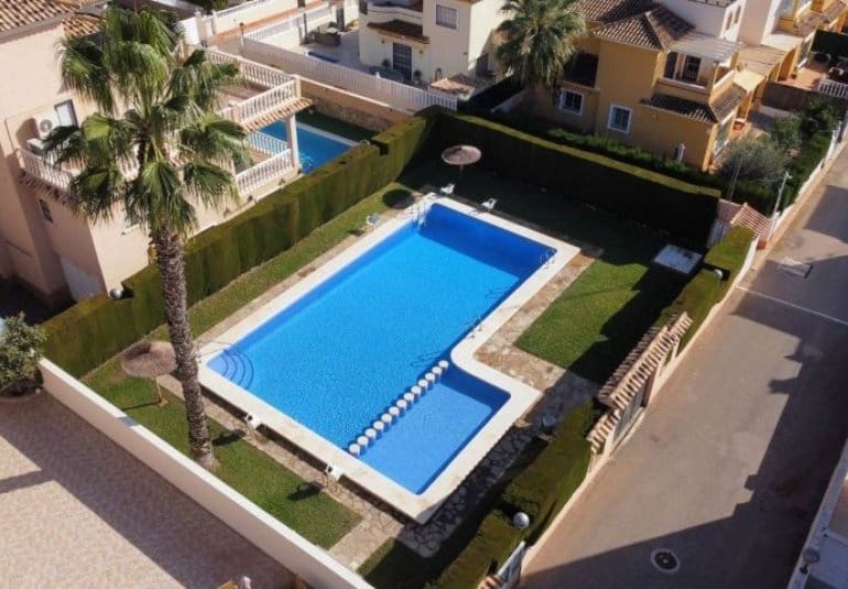 3 bedroom Villa for sale in Orihuela Costa with pool - € 324,995 (Ref: 9745160)