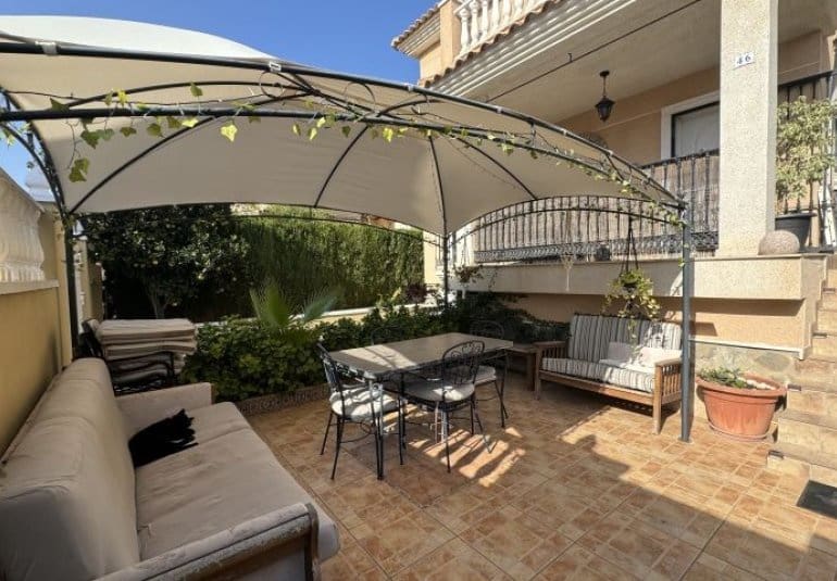 3 bedroom Villa for sale in Orihuela Costa with pool - € 324,995 (Ref: 9745160)